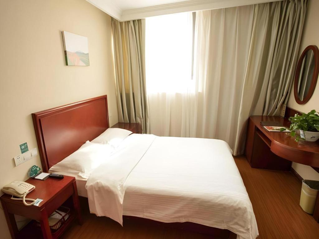 Greentree Inn Suzhou Railway Station North Square Haobainian Wedding Dress City Express Hotel Esterno foto