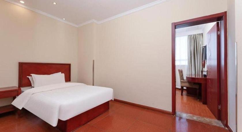 Greentree Inn Suzhou Railway Station North Square Haobainian Wedding Dress City Express Hotel Esterno foto