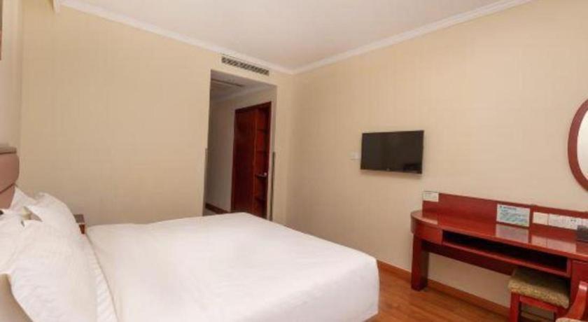 Greentree Inn Suzhou Railway Station North Square Haobainian Wedding Dress City Express Hotel Esterno foto
